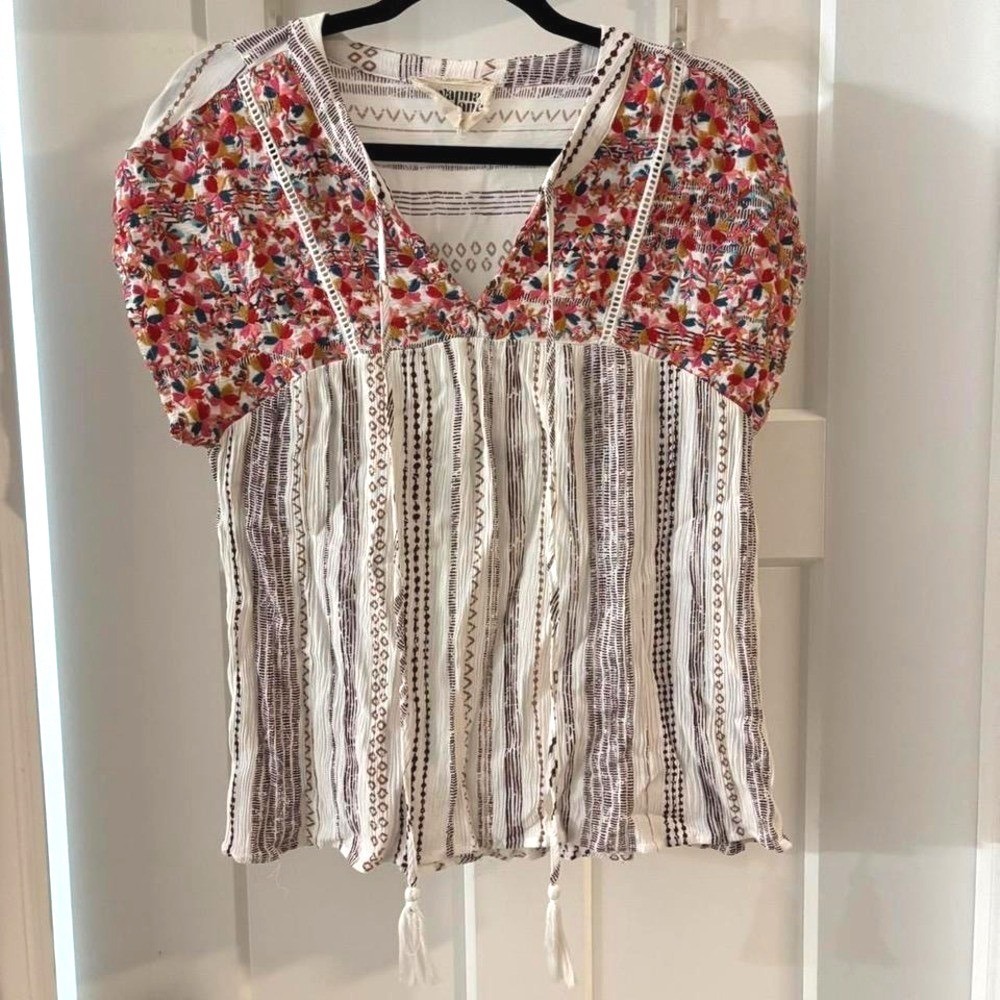 Savanna Jane floral embroidered rayon blouse tee women's small boho western